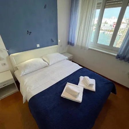 Art Of Zadar- And Pensión 3*